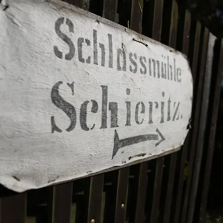 Schlossmuehle Schieritz In Der Naehe Von Meissen