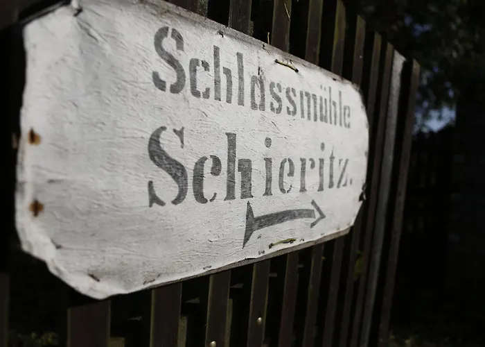 Schlossmuehle Schieritz In Der Naehe Von Meissen